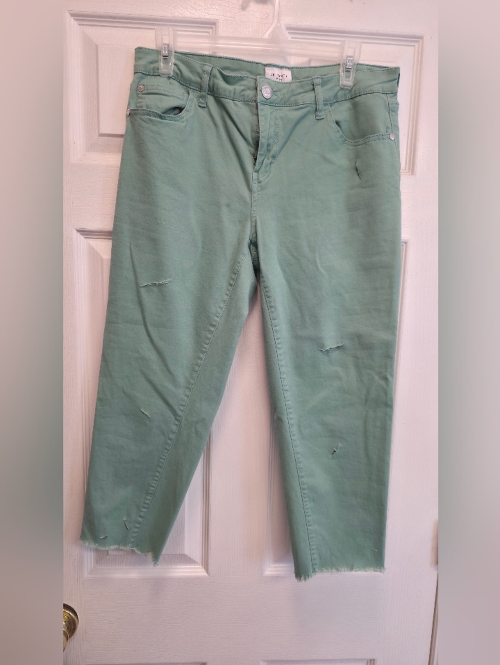Women's Mint Green Distressed Crop Jeans